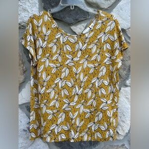 Rachel Zoe 100% Linen Blouse Top Size M Yellow Boho Floral Button Detail Soft
